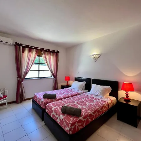 136 Carvoeiro Apartment *
